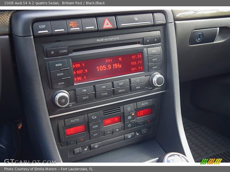 Controls of 2008 S4 4.2 quattro Sedan