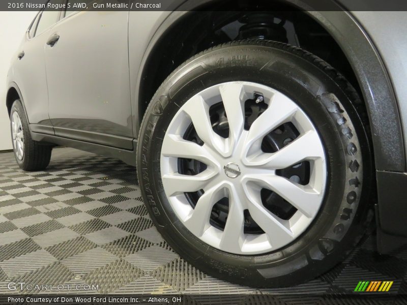 Gun Metallic / Charcoal 2016 Nissan Rogue S AWD