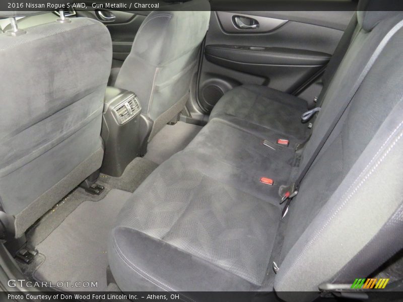 Gun Metallic / Charcoal 2016 Nissan Rogue S AWD