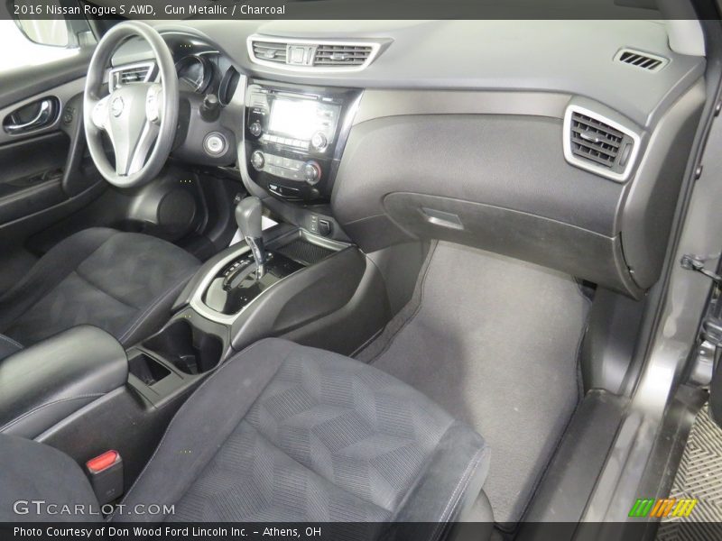 Gun Metallic / Charcoal 2016 Nissan Rogue S AWD