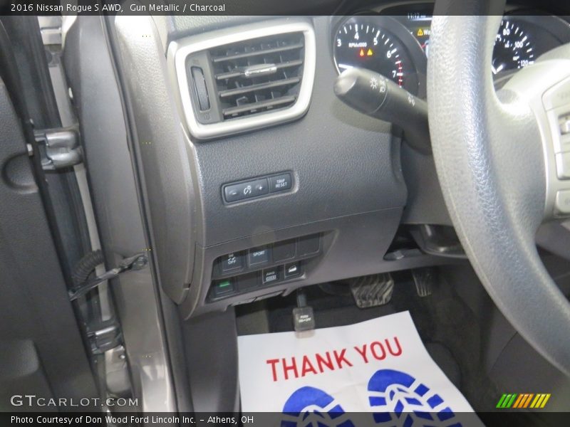 Gun Metallic / Charcoal 2016 Nissan Rogue S AWD