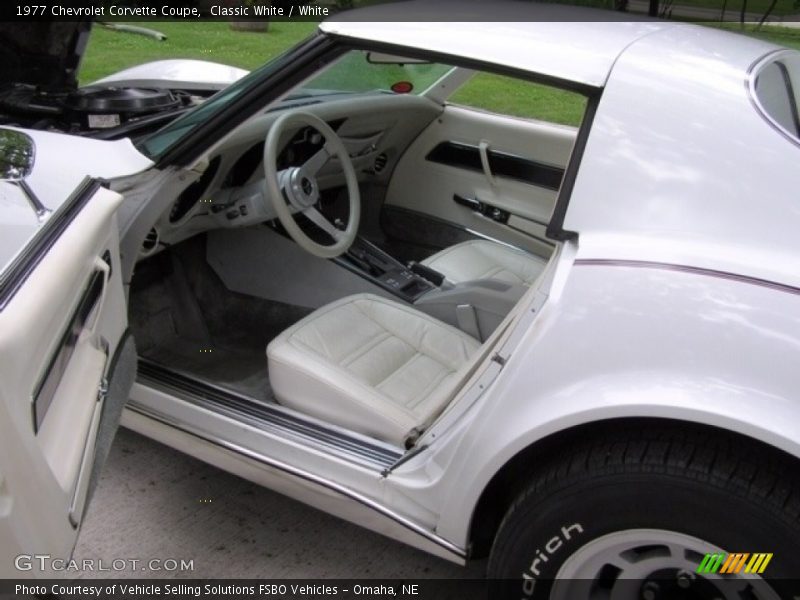 Classic White / White 1977 Chevrolet Corvette Coupe