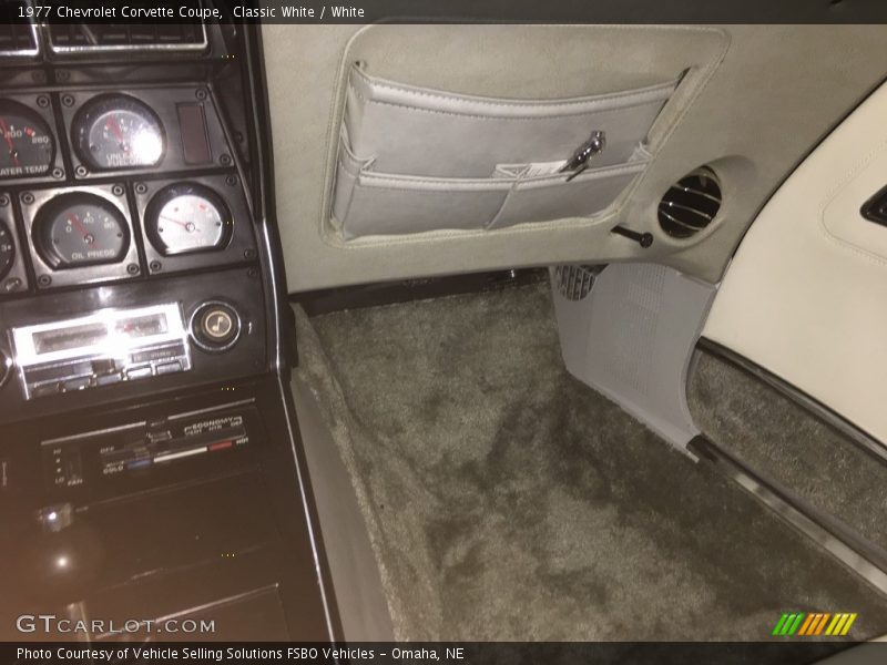 Classic White / White 1977 Chevrolet Corvette Coupe