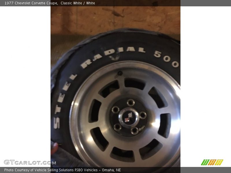 Classic White / White 1977 Chevrolet Corvette Coupe