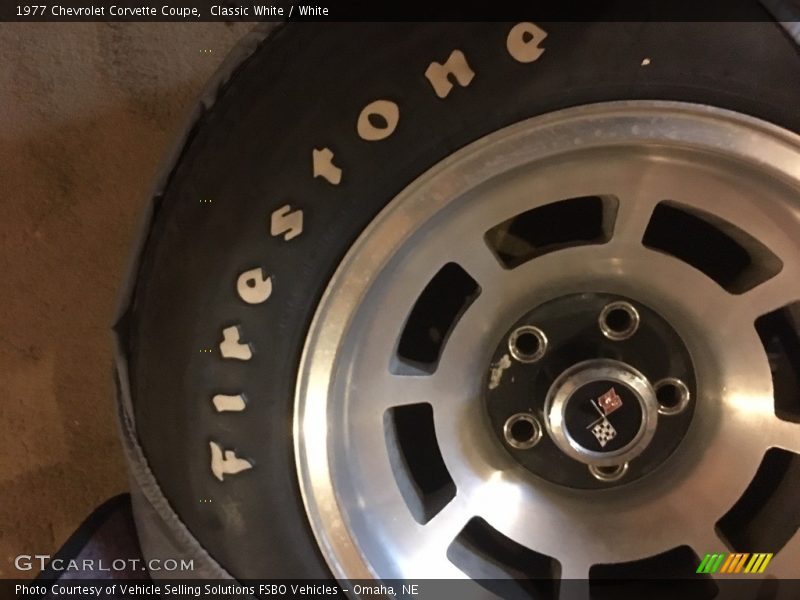 Classic White / White 1977 Chevrolet Corvette Coupe