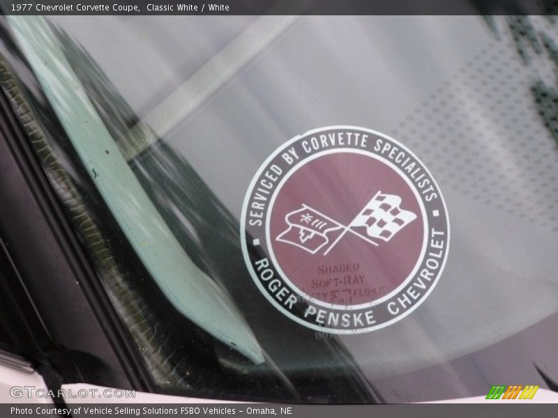 Classic White / White 1977 Chevrolet Corvette Coupe