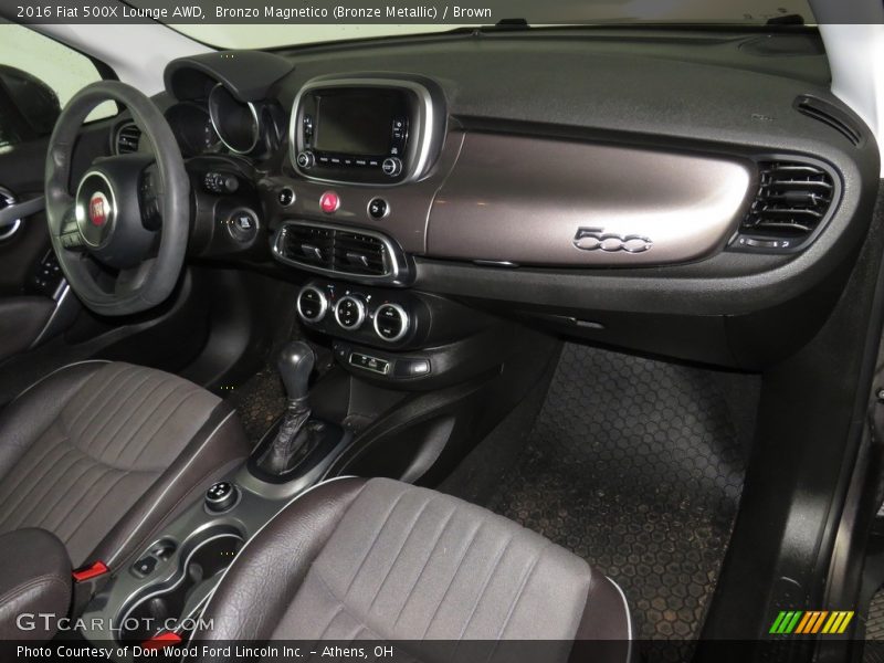 Front Seat of 2016 500X Lounge AWD