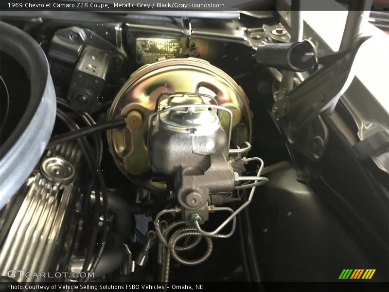  1969 Camaro Z28 Coupe Engine - 302 cid Turbo-Fire OHV 16-Valve V8