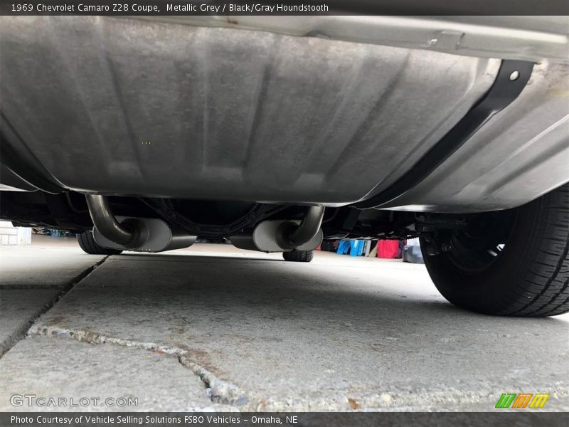 Metallic Grey / Black/Gray Houndstooth 1969 Chevrolet Camaro Z28 Coupe