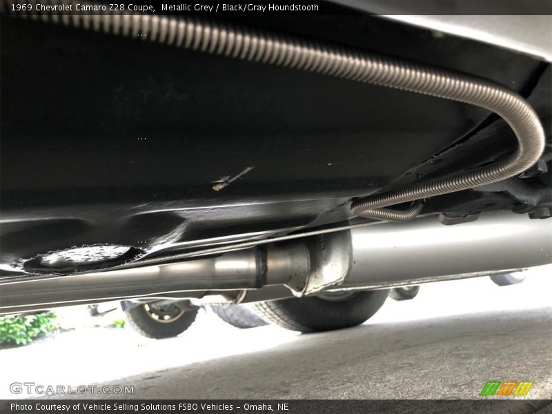 Metallic Grey / Black/Gray Houndstooth 1969 Chevrolet Camaro Z28 Coupe