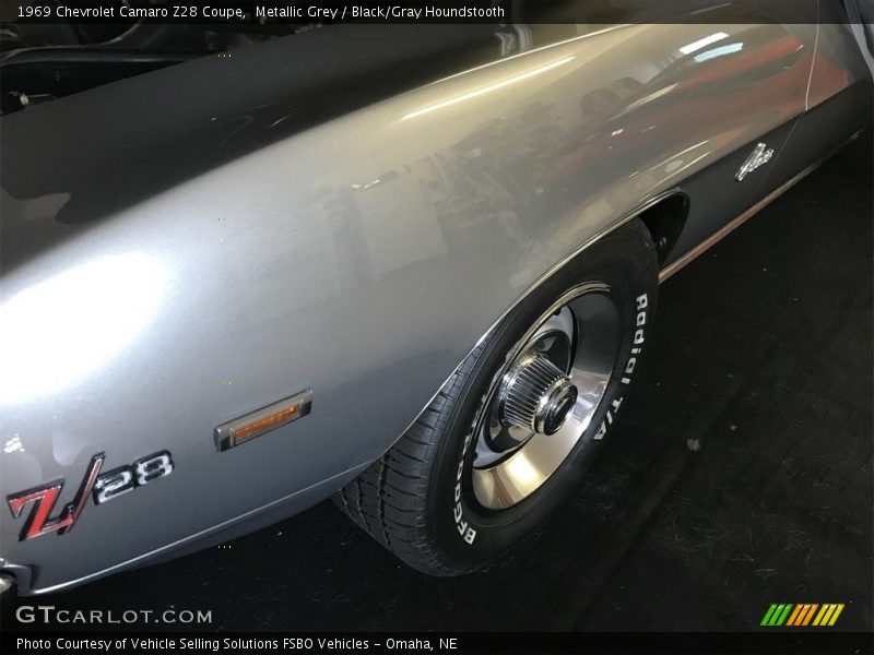Metallic Grey / Black/Gray Houndstooth 1969 Chevrolet Camaro Z28 Coupe