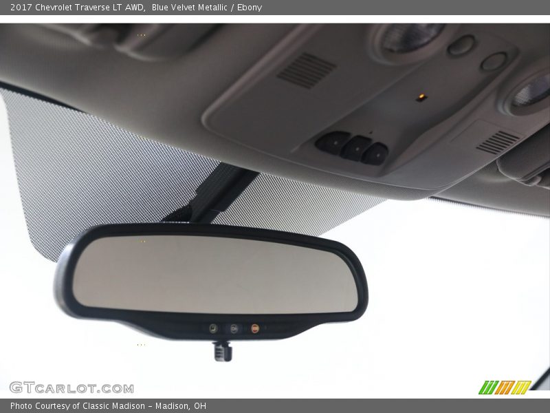 Blue Velvet Metallic / Ebony 2017 Chevrolet Traverse LT AWD