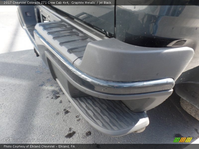 Graphite Metallic / Jet Black 2017 Chevrolet Colorado Z71 Crew Cab 4x4