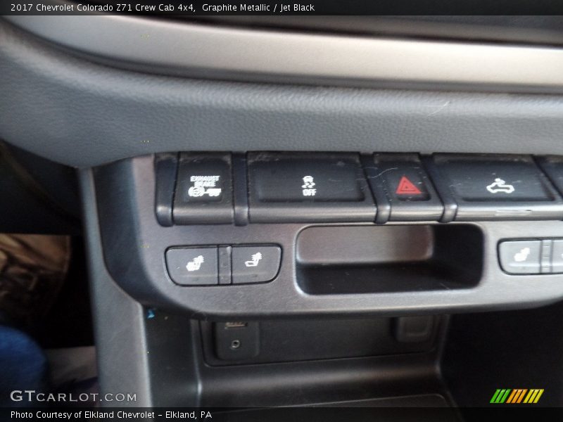 Graphite Metallic / Jet Black 2017 Chevrolet Colorado Z71 Crew Cab 4x4