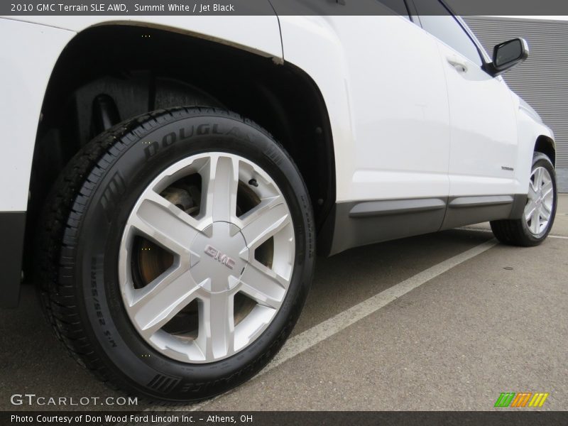 Summit White / Jet Black 2010 GMC Terrain SLE AWD