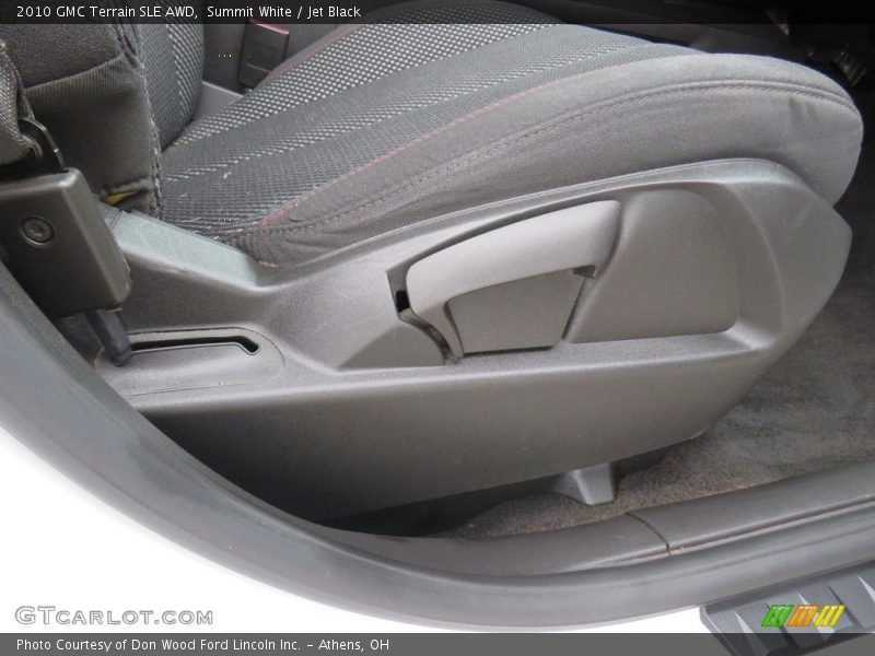 Summit White / Jet Black 2010 GMC Terrain SLE AWD