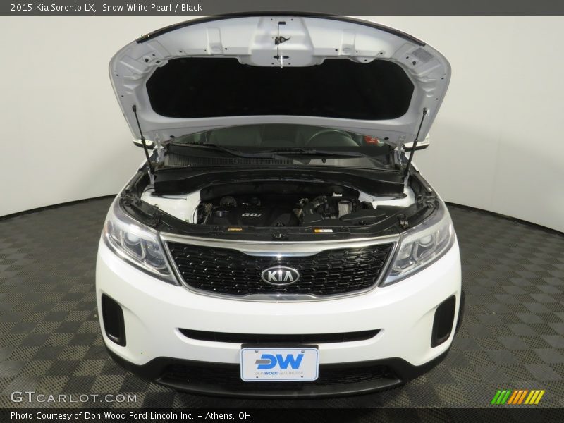 Snow White Pearl / Black 2015 Kia Sorento LX