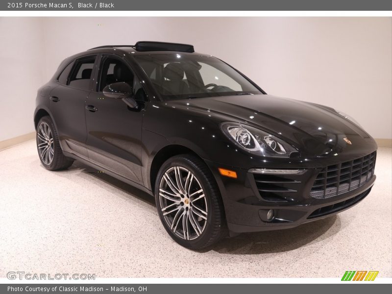 Black / Black 2015 Porsche Macan S