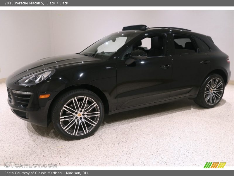 Black / Black 2015 Porsche Macan S