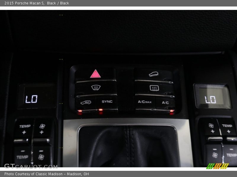 Black / Black 2015 Porsche Macan S
