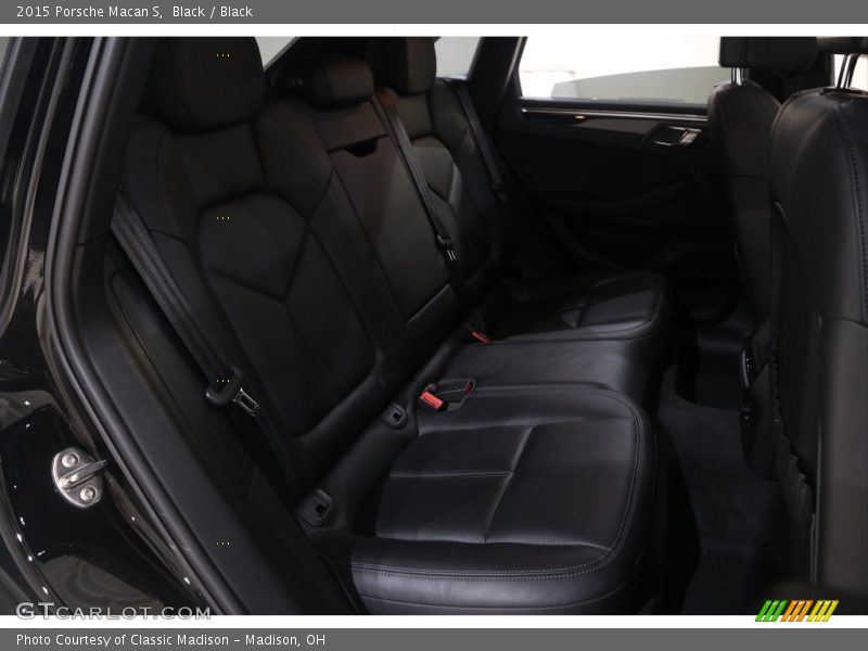Black / Black 2015 Porsche Macan S