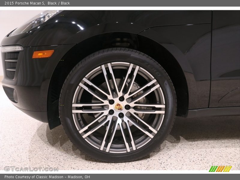 Black / Black 2015 Porsche Macan S