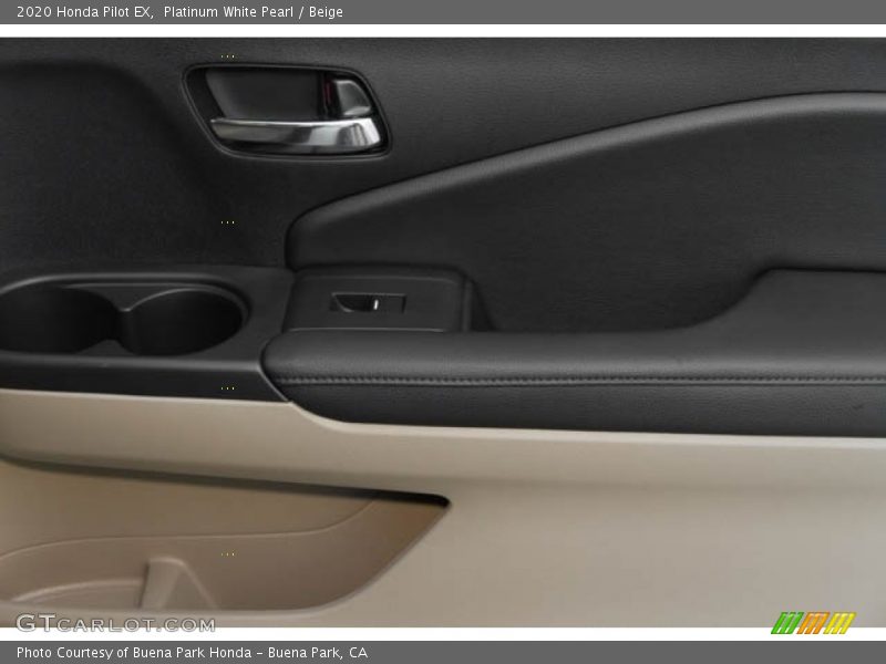Platinum White Pearl / Beige 2020 Honda Pilot EX