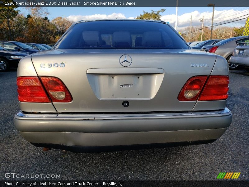  1996 E 300 Diesel Sedan Logo
