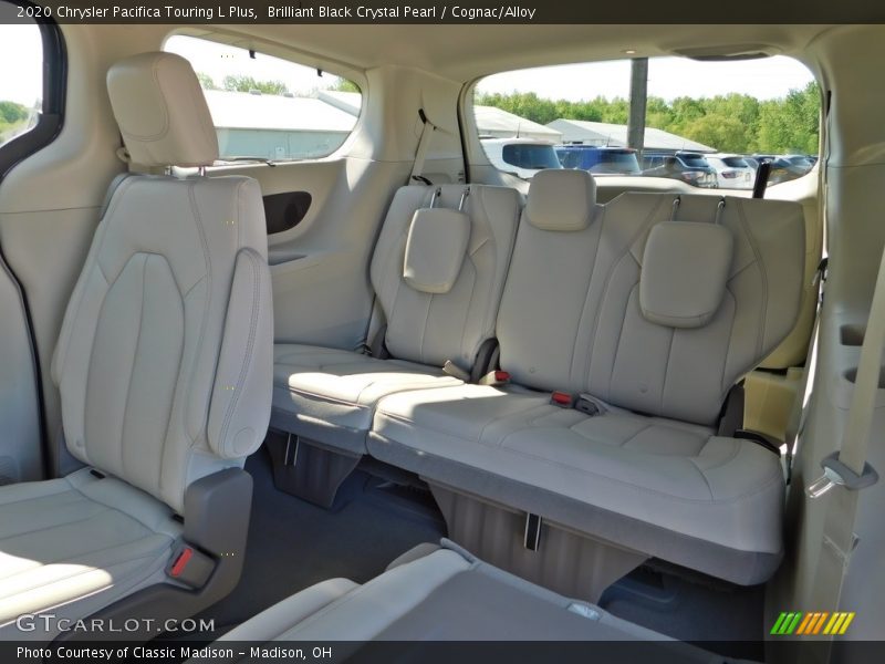 Brilliant Black Crystal Pearl / Cognac/Alloy 2020 Chrysler Pacifica Touring L Plus