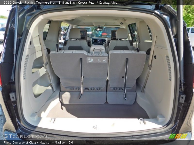 Brilliant Black Crystal Pearl / Cognac/Alloy 2020 Chrysler Pacifica Touring L Plus