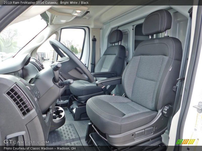 Bright White / Black 2019 Ram ProMaster 3500 Cutaway