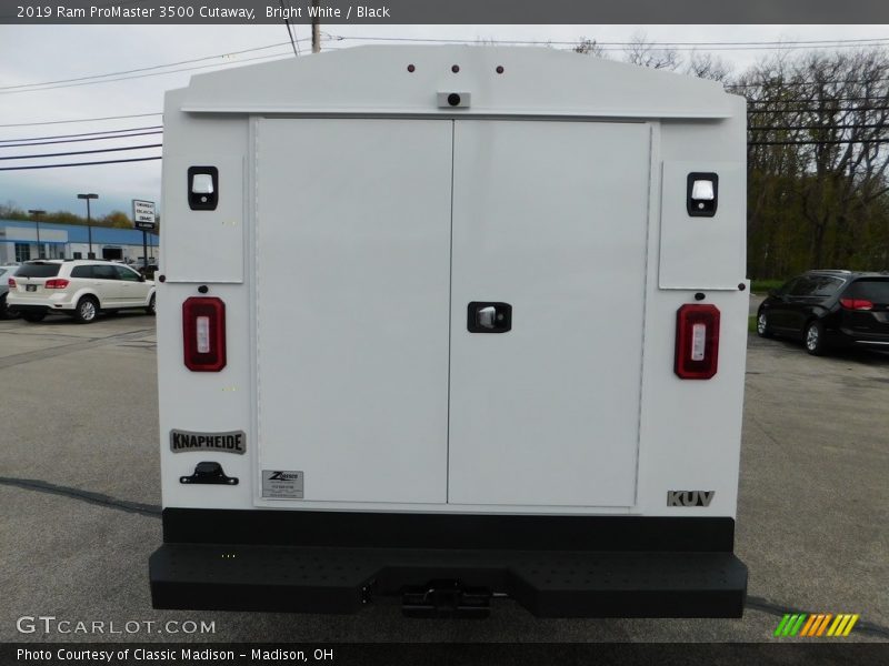 Bright White / Black 2019 Ram ProMaster 3500 Cutaway