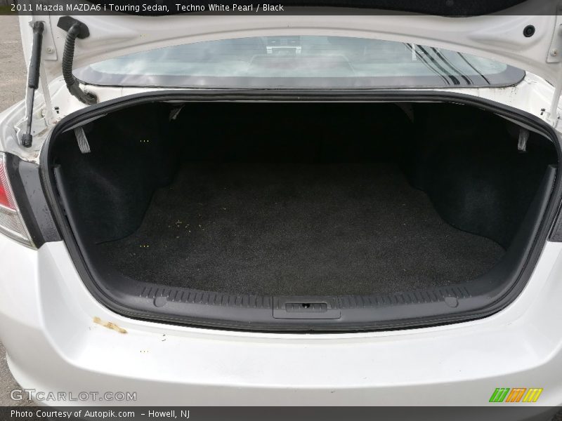 Techno White Pearl / Black 2011 Mazda MAZDA6 i Touring Sedan