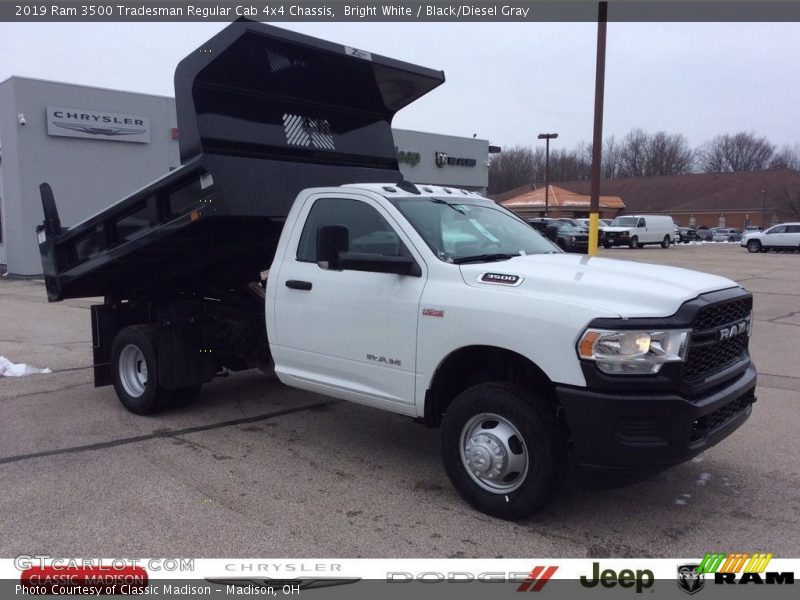 Bright White / Black/Diesel Gray 2019 Ram 3500 Tradesman Regular Cab 4x4 Chassis