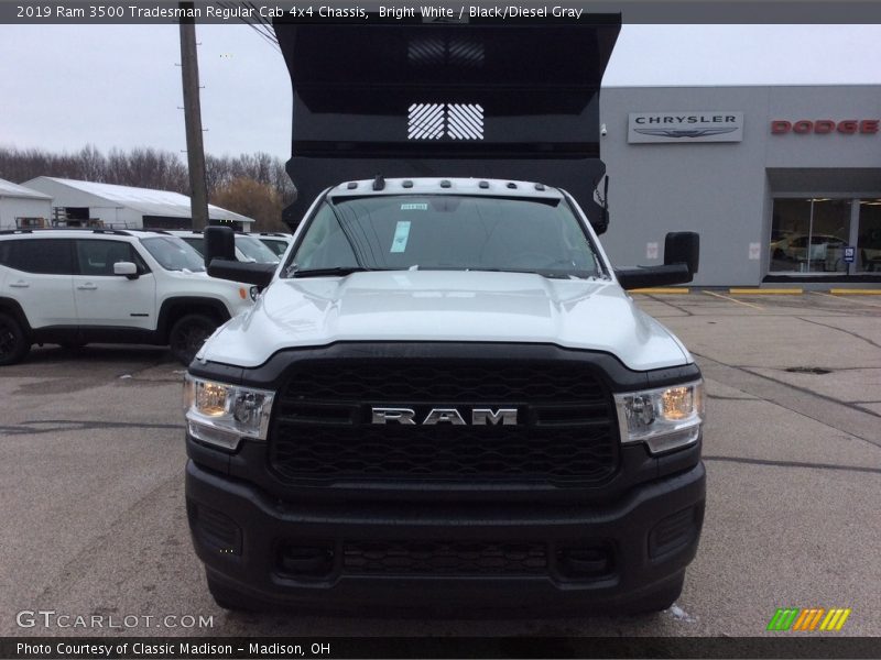 Bright White / Black/Diesel Gray 2019 Ram 3500 Tradesman Regular Cab 4x4 Chassis