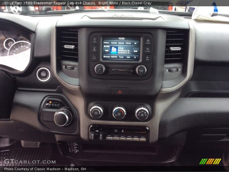Bright White / Black/Diesel Gray 2019 Ram 3500 Tradesman Regular Cab 4x4 Chassis