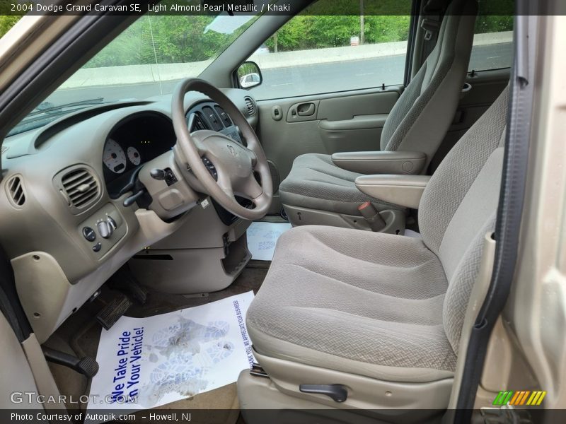 Light Almond Pearl Metallic / Khaki 2004 Dodge Grand Caravan SE