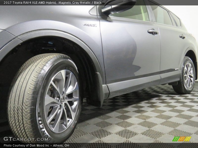 Magnetic Gray Metallic / Black 2017 Toyota RAV4 XLE AWD Hybrid