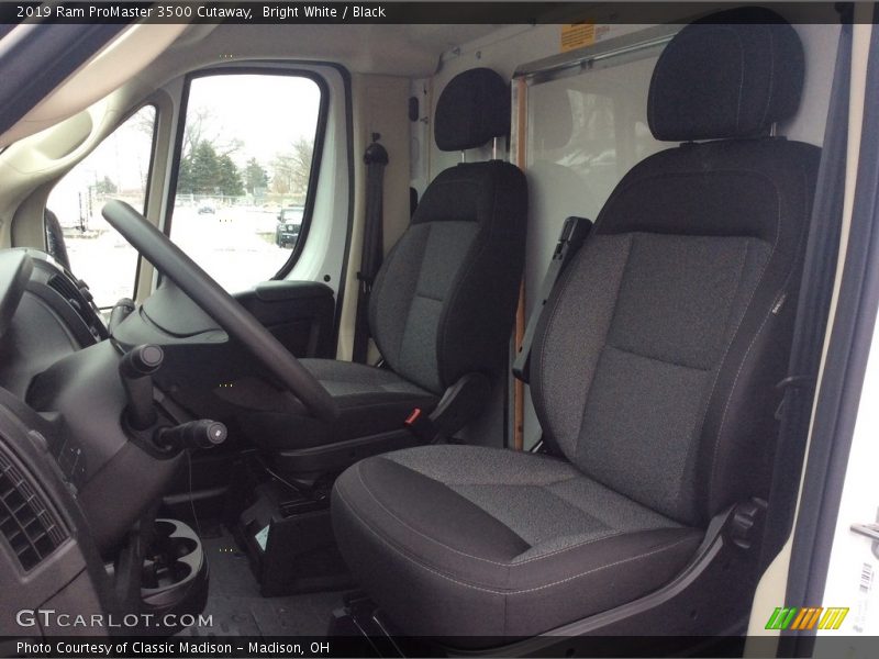 Bright White / Black 2019 Ram ProMaster 3500 Cutaway