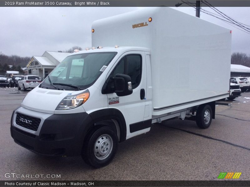 Bright White / Black 2019 Ram ProMaster 3500 Cutaway