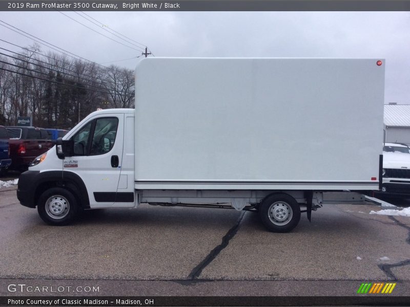Bright White / Black 2019 Ram ProMaster 3500 Cutaway