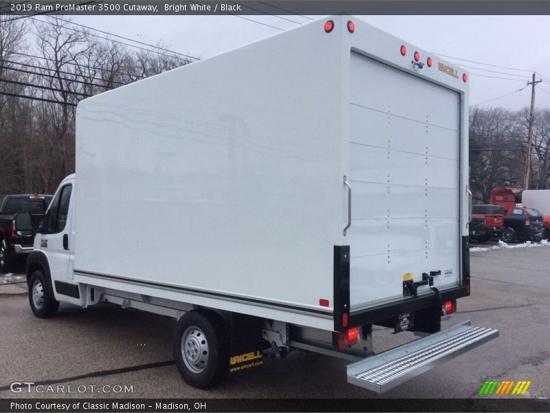 Bright White / Black 2019 Ram ProMaster 3500 Cutaway