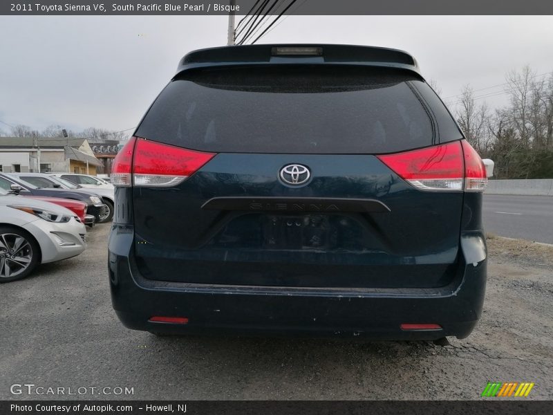 South Pacific Blue Pearl / Bisque 2011 Toyota Sienna V6