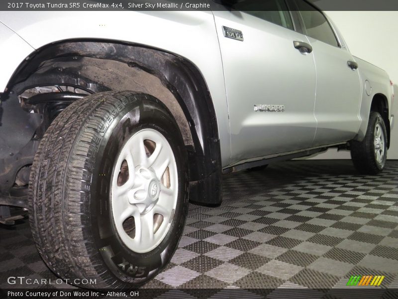 Silver Sky Metallic / Graphite 2017 Toyota Tundra SR5 CrewMax 4x4