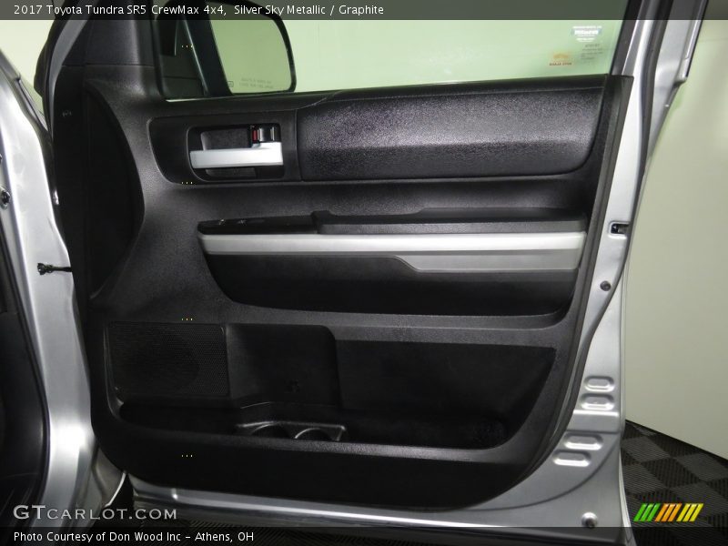 Silver Sky Metallic / Graphite 2017 Toyota Tundra SR5 CrewMax 4x4