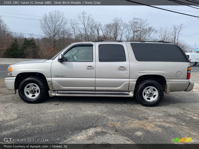 Silver Birch Metallic / Stone Gray 2005 GMC Yukon XL Denali AWD