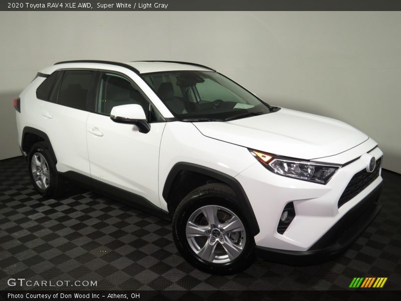 Super White / Light Gray 2020 Toyota RAV4 XLE AWD