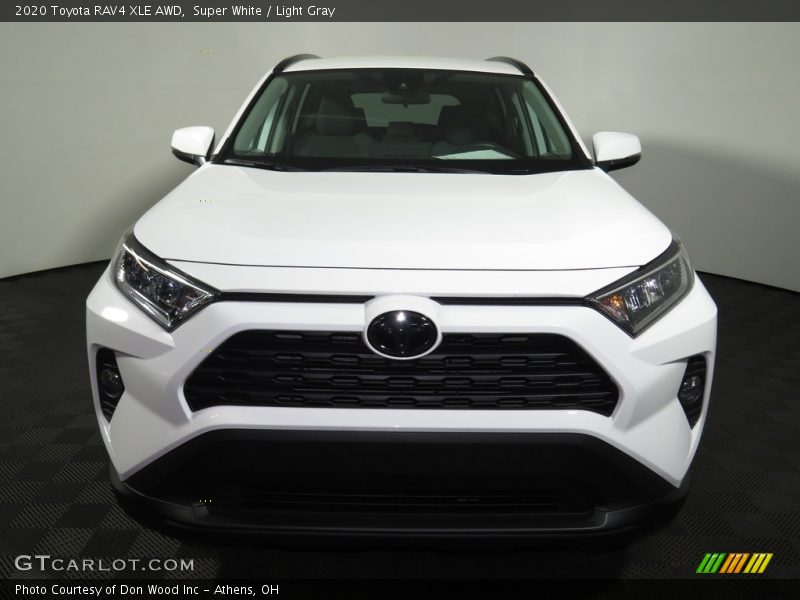 Super White / Light Gray 2020 Toyota RAV4 XLE AWD