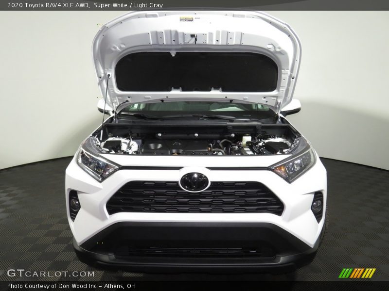 Super White / Light Gray 2020 Toyota RAV4 XLE AWD