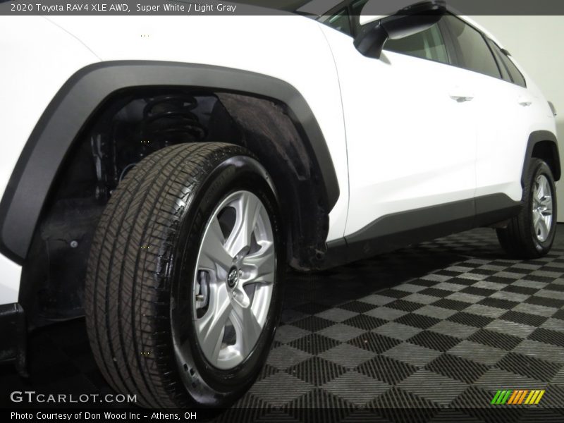 Super White / Light Gray 2020 Toyota RAV4 XLE AWD
